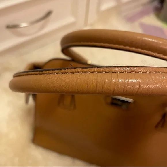 MICHAEL KORS Large Gia Satchel Tote Tan - Picture 5 of 14